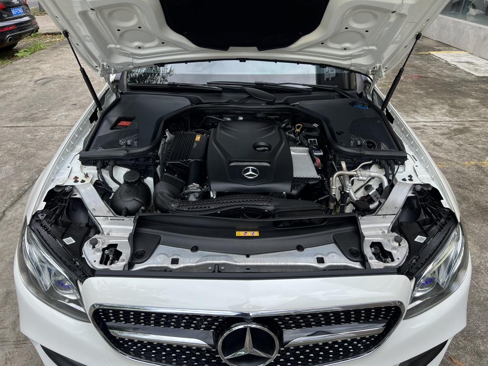 Mercedes-Benz Mercedes-Benz E-Class