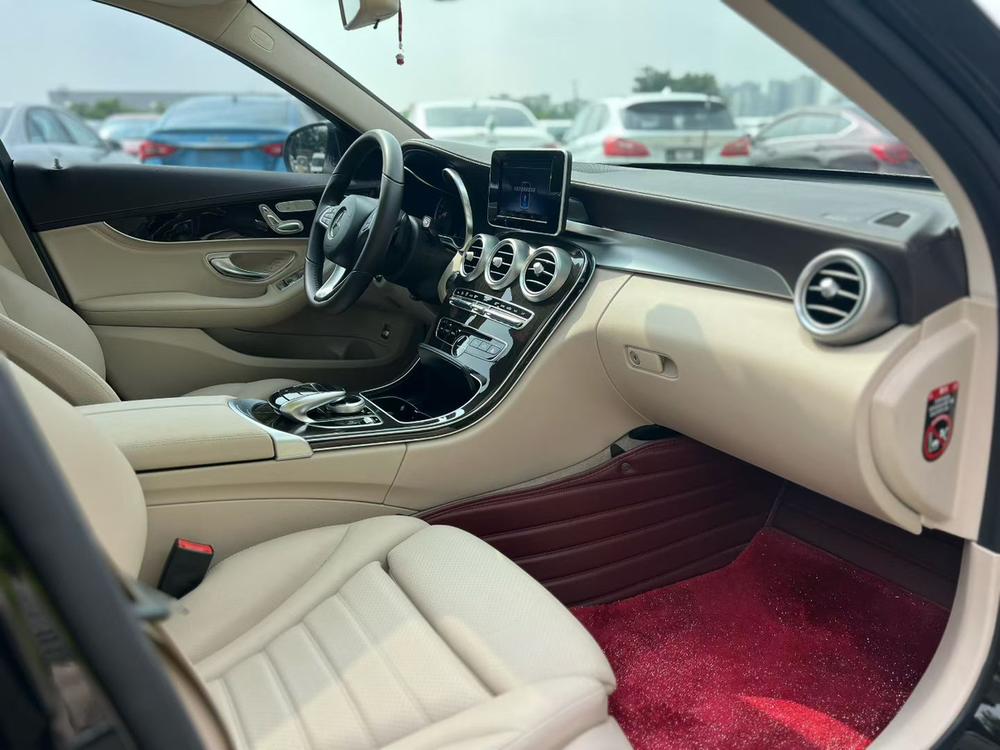 Mercedes-Benz Mercedes-Benz C-Class