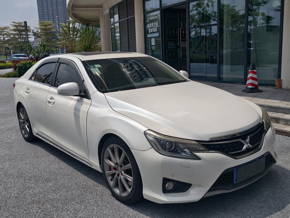Toyota Reiz