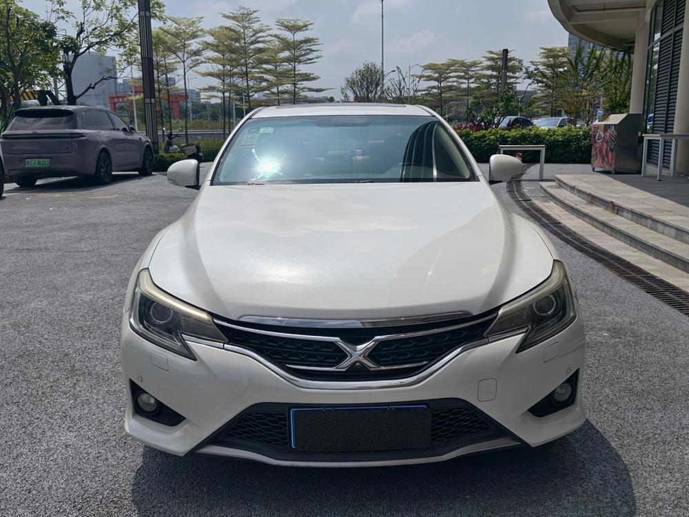 Toyota Reiz