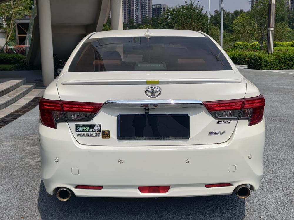 Toyota Reiz
