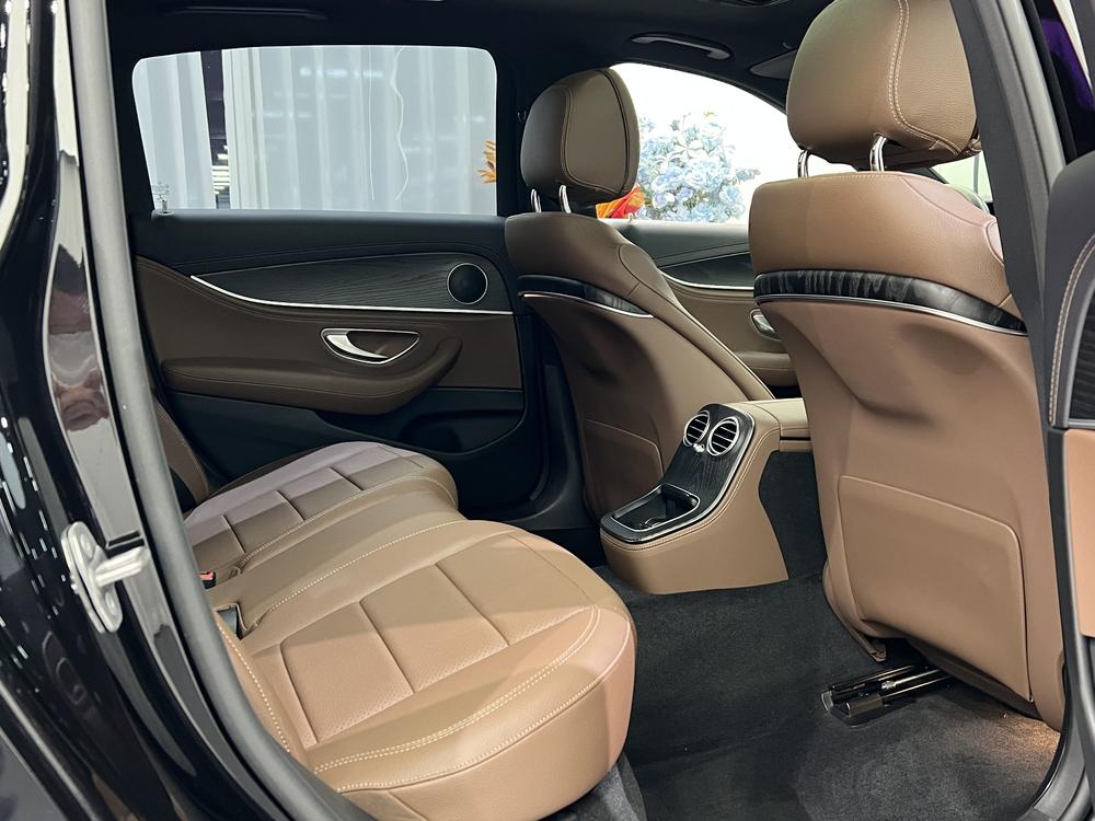 Mercedes-Benz Mercedes-Benz E-Class