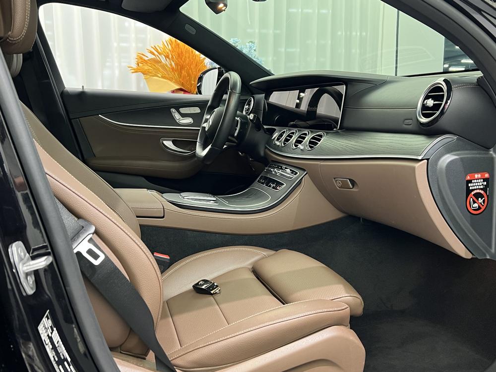 Mercedes-Benz Mercedes-Benz E-Class