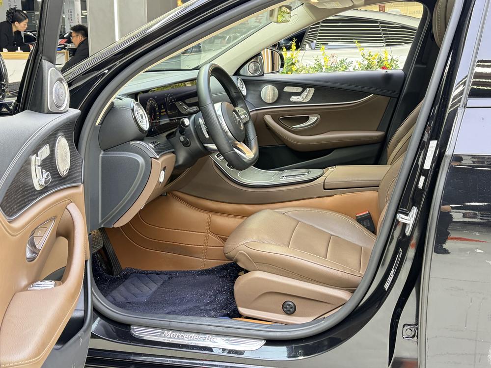 Mercedes-Benz Mercedes-Benz E-Class