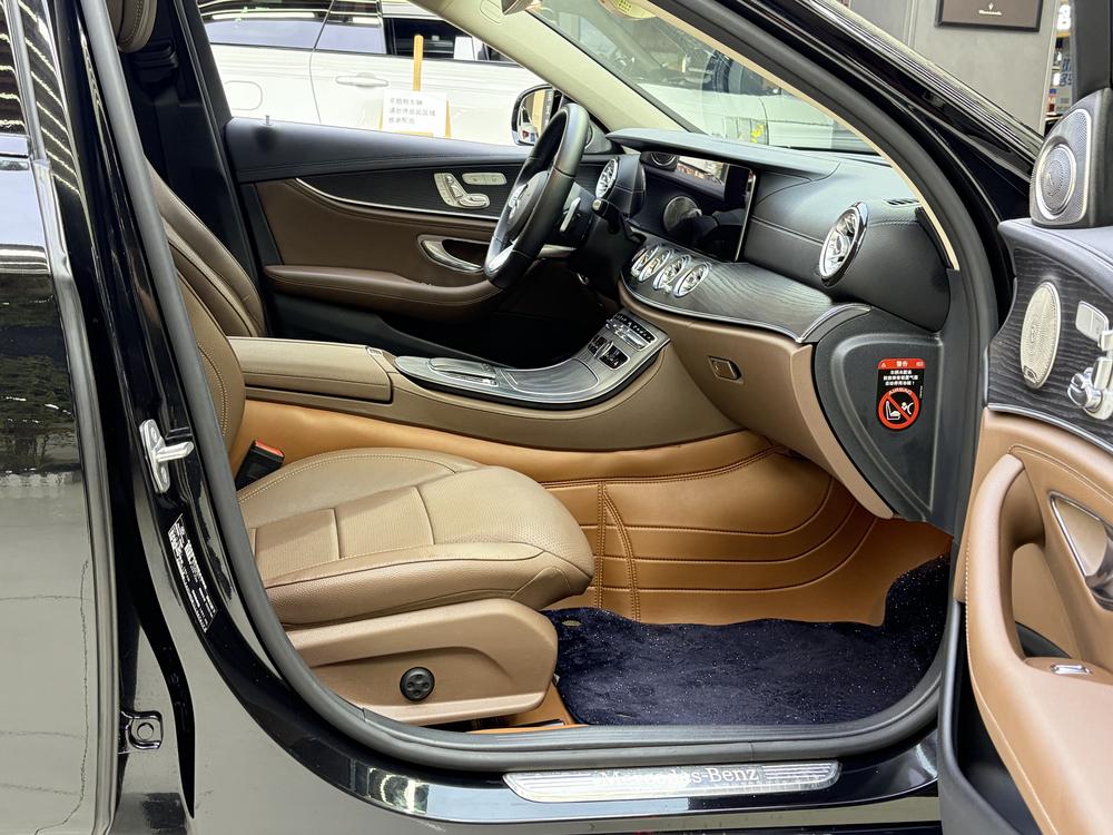 Mercedes-Benz Mercedes-Benz E-Class