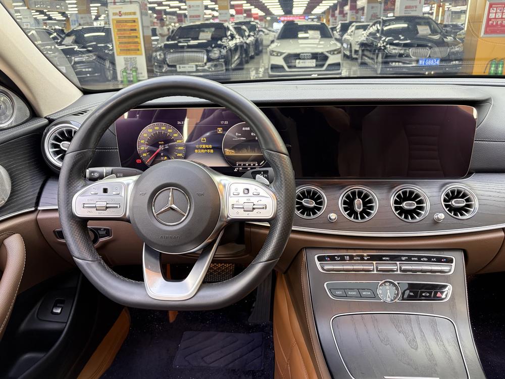 Mercedes-Benz Mercedes-Benz E-Class