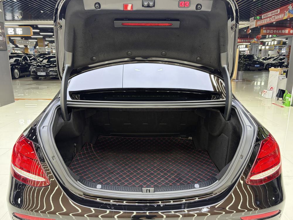 Mercedes-Benz Mercedes-Benz E-Class