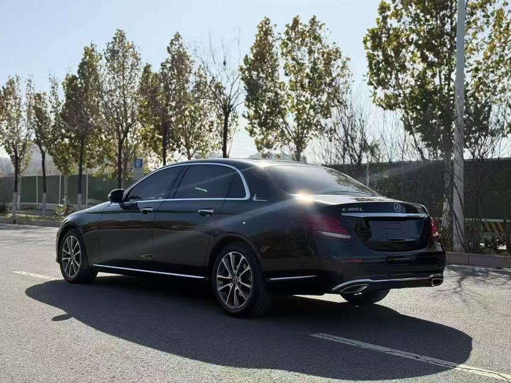 Mercedes-Benz Mercedes-Benz E-Class