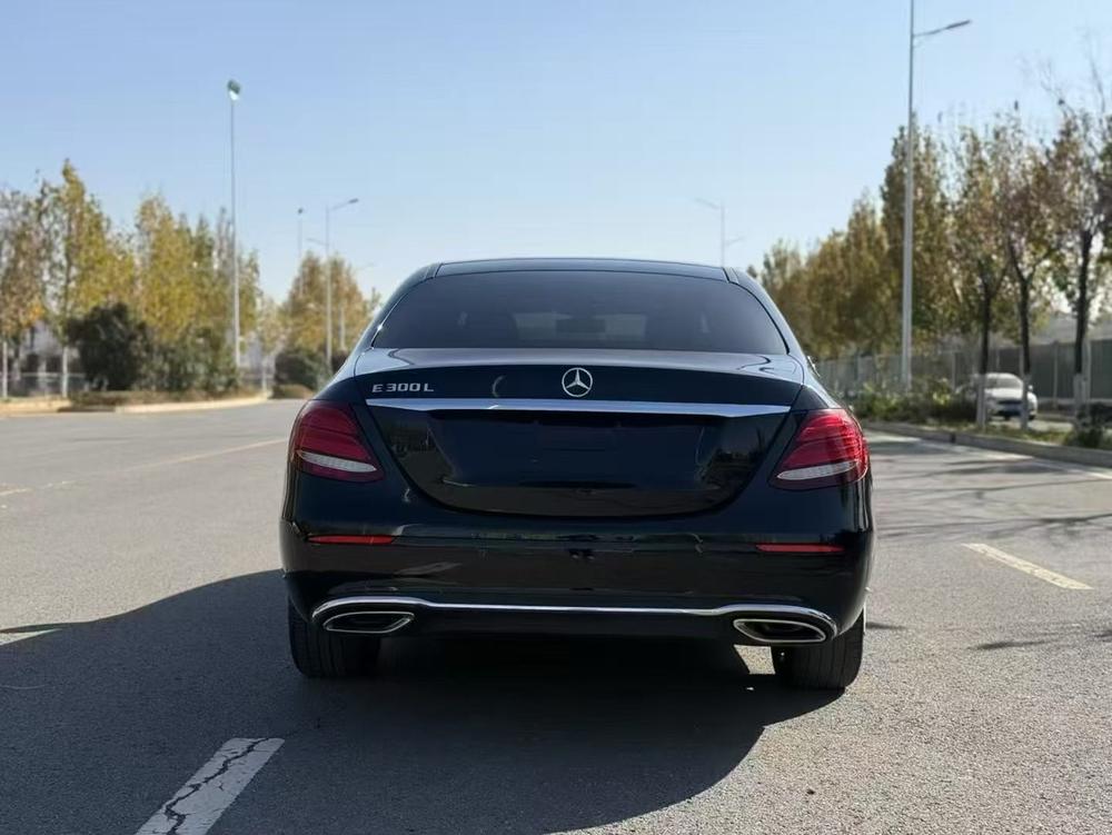 Mercedes-Benz Mercedes-Benz E-Class