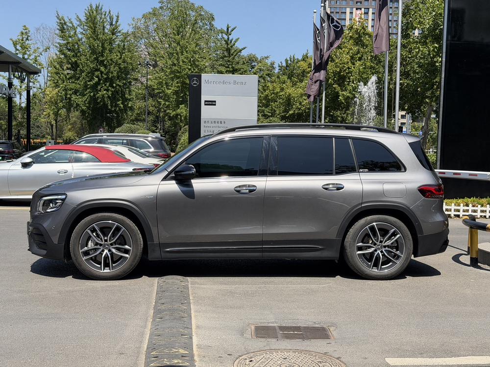 Mercedes-Benz Mercedes-Benz GLB AMG