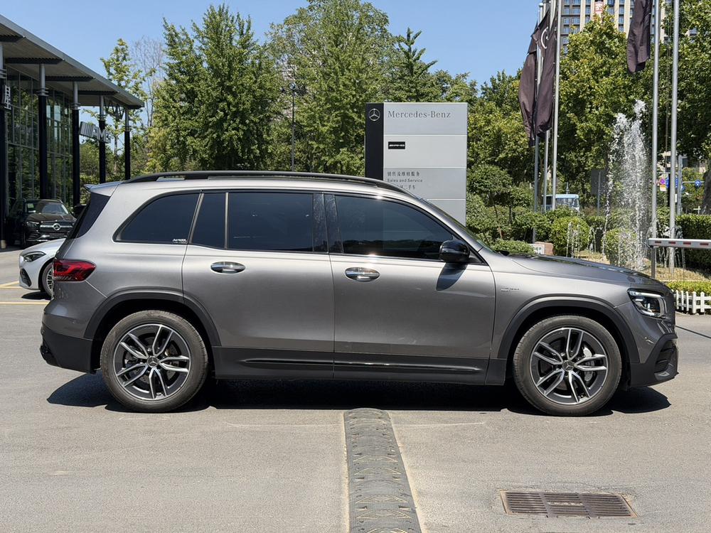 Mercedes-Benz Mercedes-Benz GLB AMG