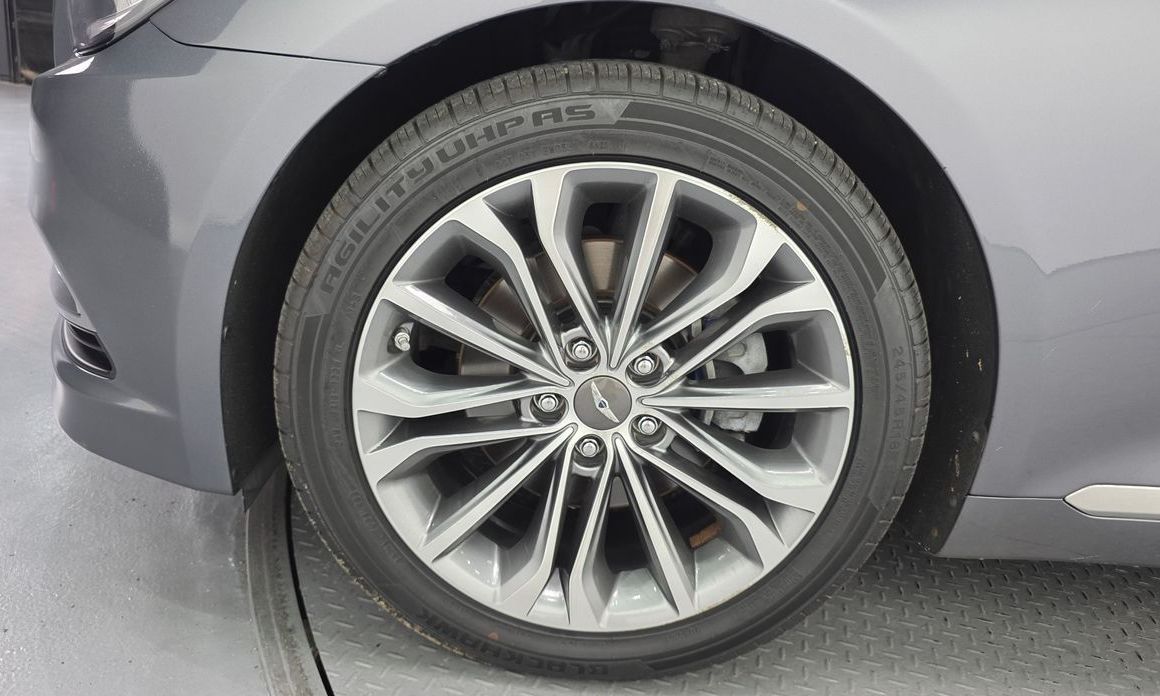 Hyundai Genesis
