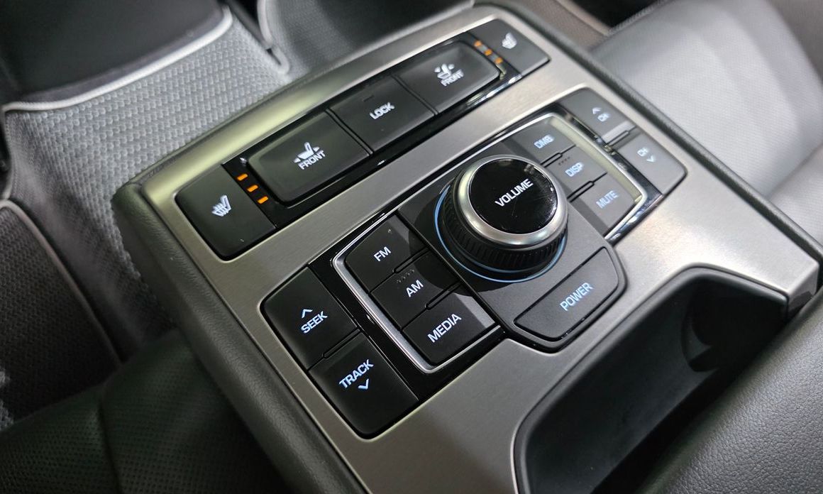 Hyundai Genesis