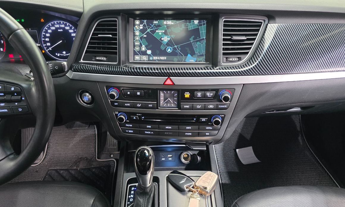 Hyundai Genesis