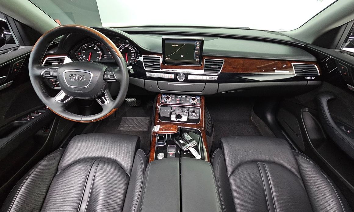Audi A8