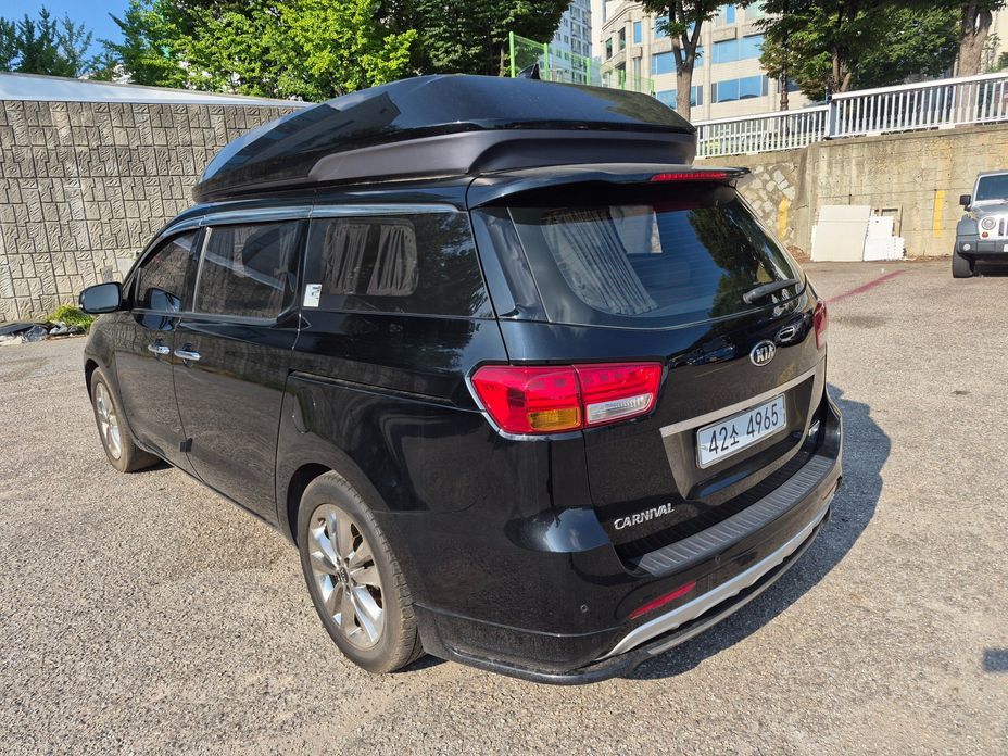Kia Canival