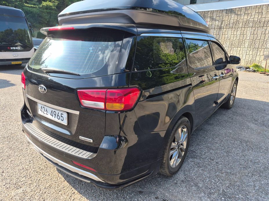 Kia Canival
