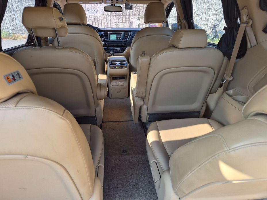 Kia Canival