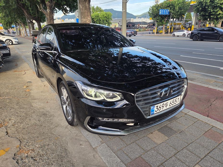 Hyundai Grandeur
