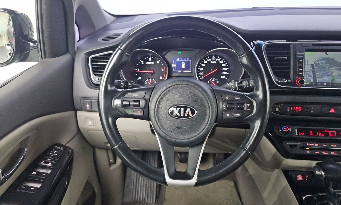 Kia Canival