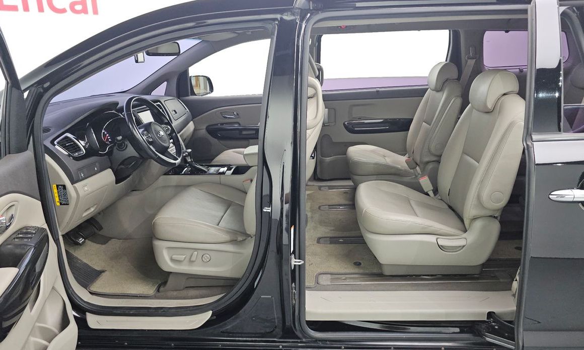 Kia Canival