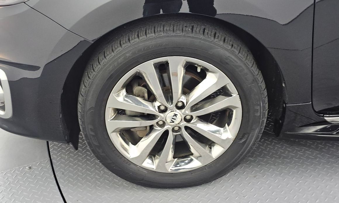 Kia Canival