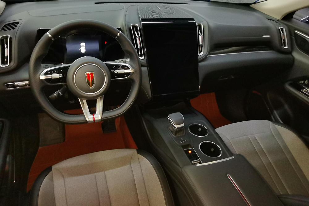 Hongqi Hongqi HS3