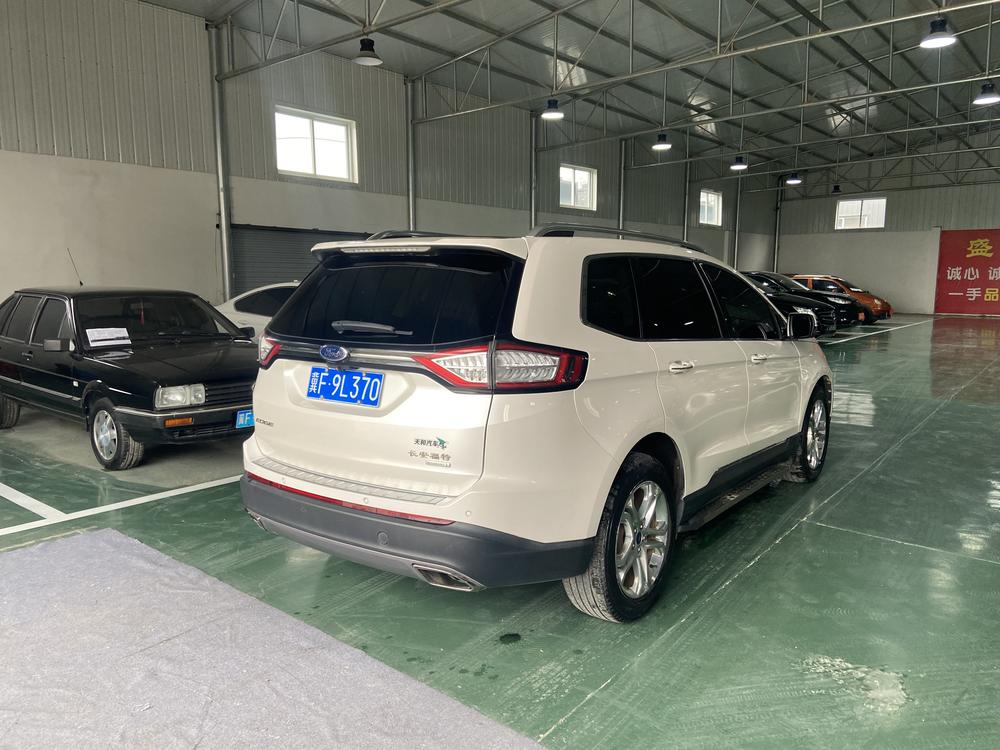 Ford Edge