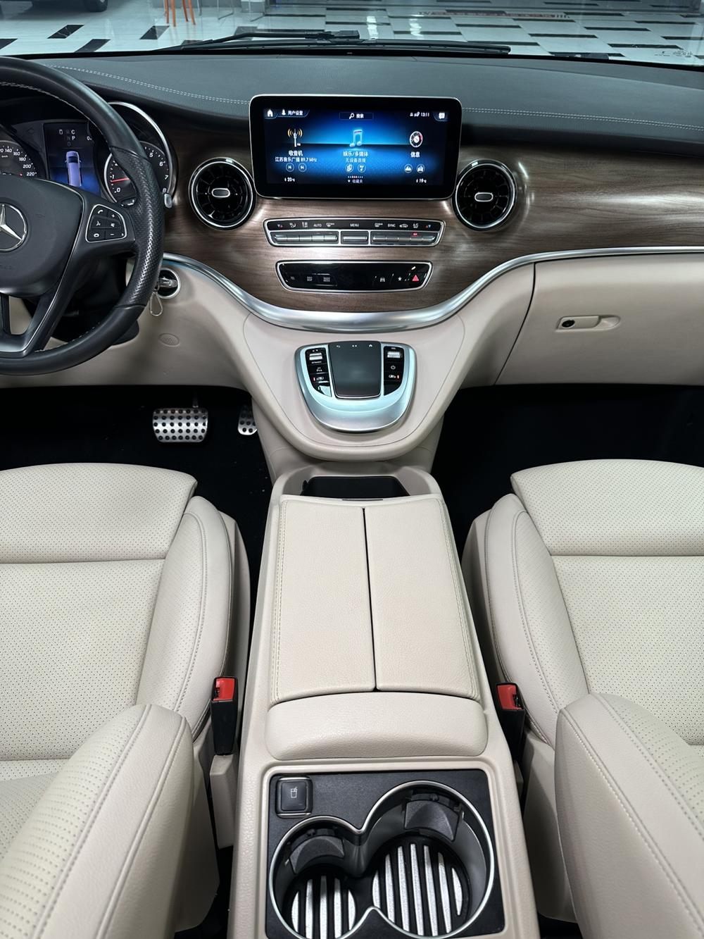 Mercedes-Benz Mercedes-Benz V-Class
