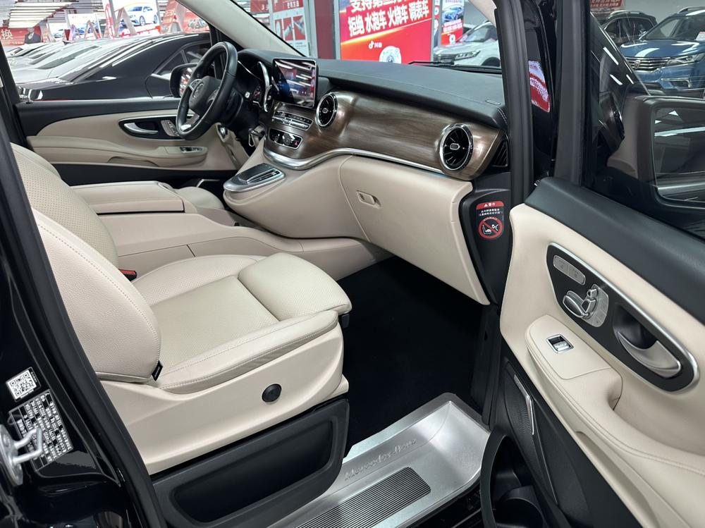Mercedes-Benz Mercedes-Benz V-Class