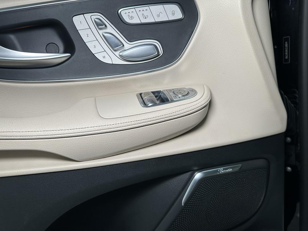 Mercedes-Benz Mercedes-Benz V-Class