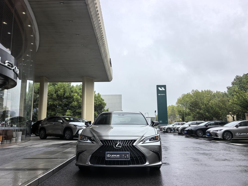 Lexus Lexus ES