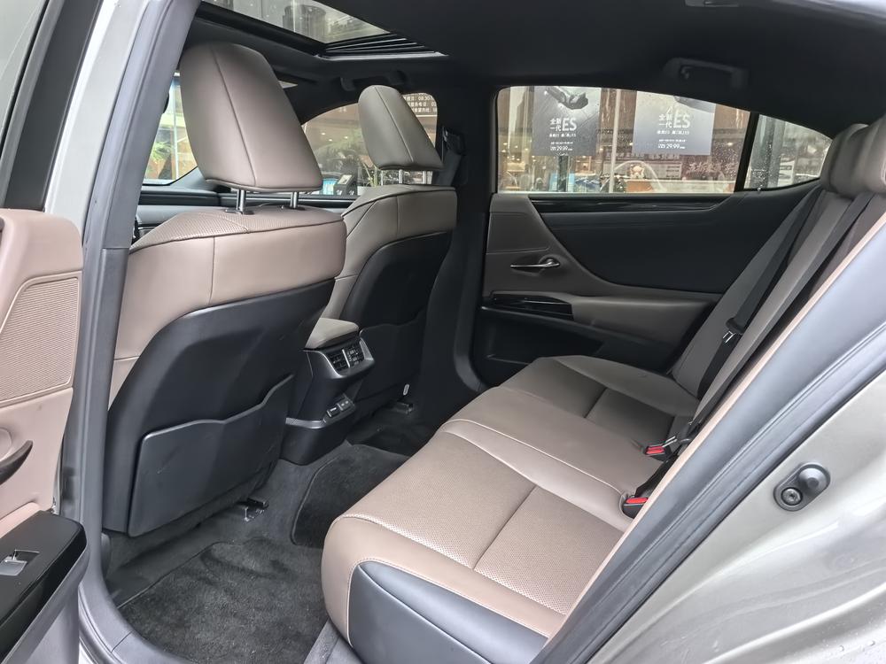 Lexus Lexus ES