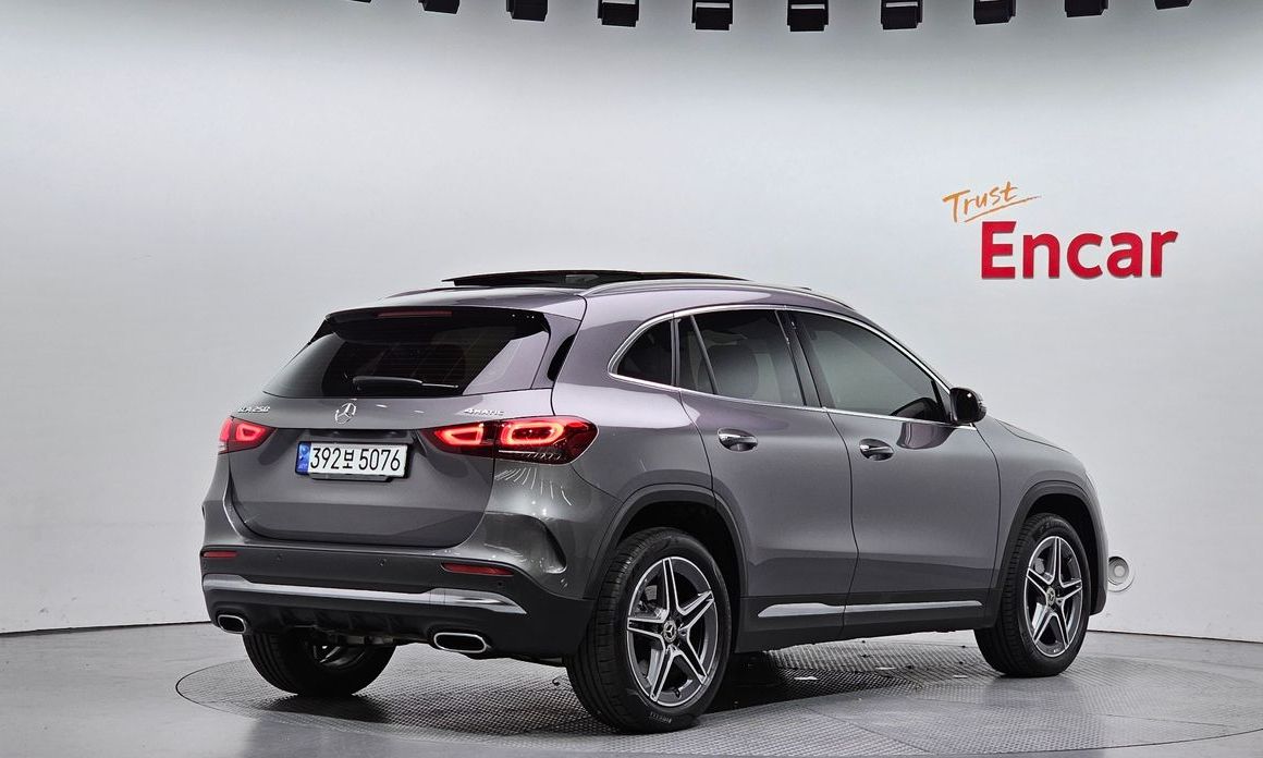 Mercedes-Benz GLA-Class