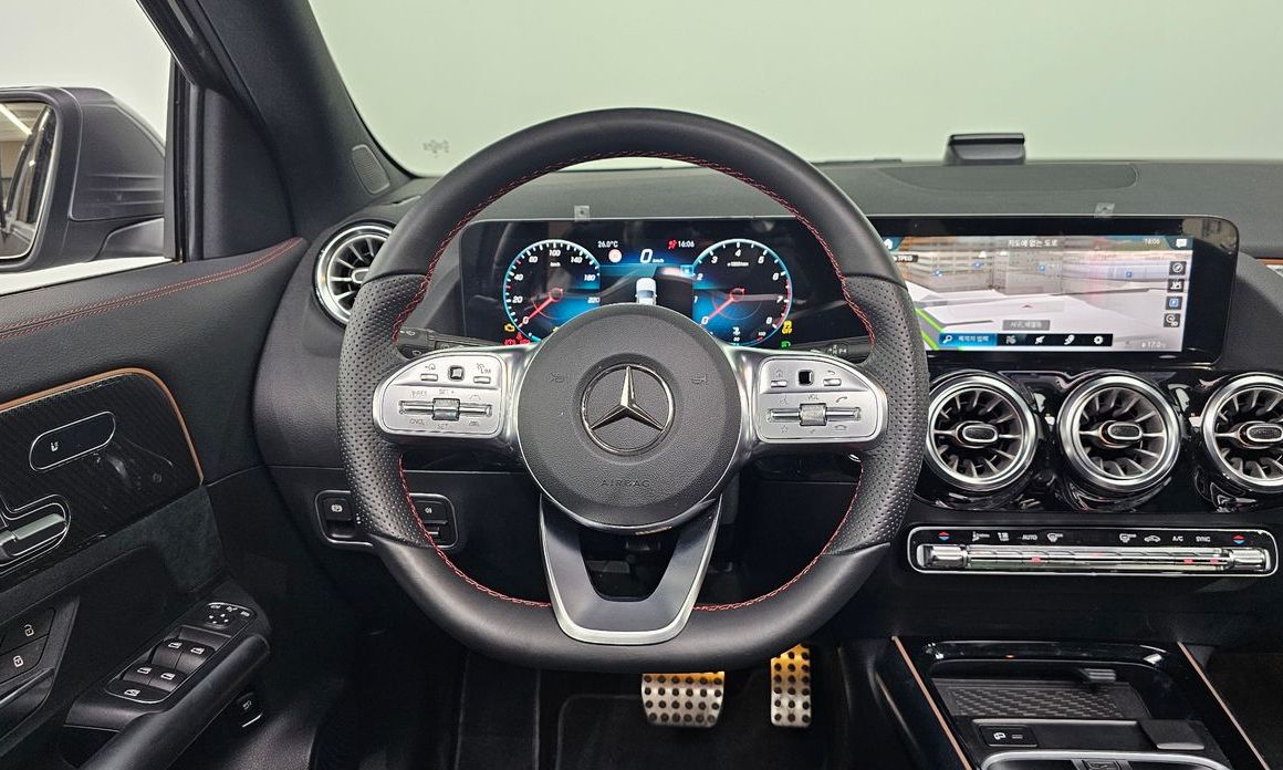 Mercedes-Benz GLA-Class