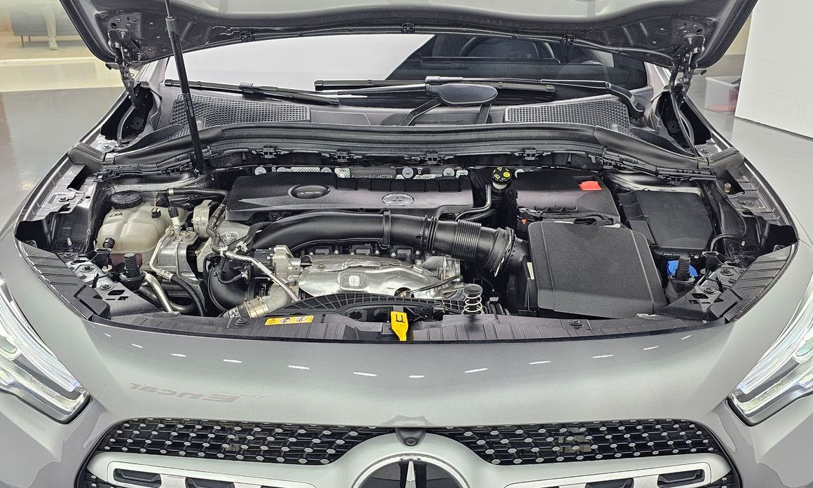 Mercedes-Benz GLA-Class