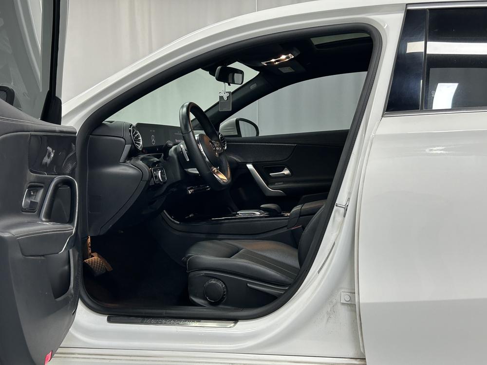 Mercedes-Benz Mercedes-Benz A-Class