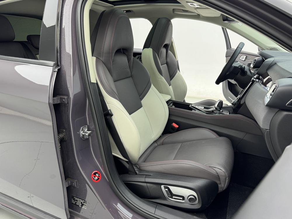 Lynk Lynk & Co 02