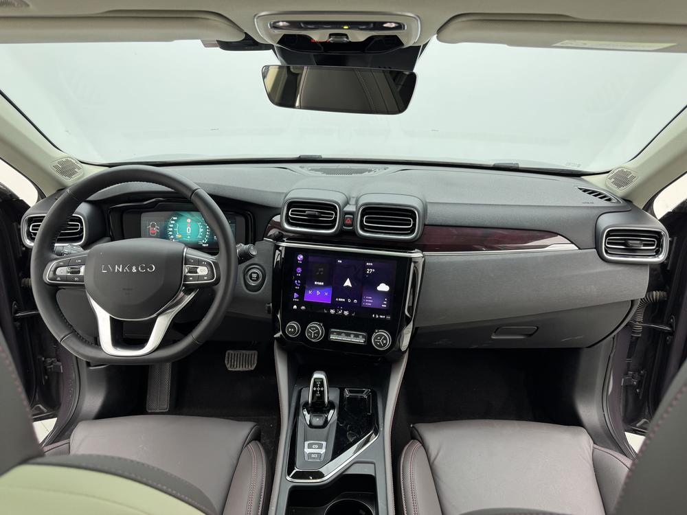 Lynk Lynk & Co 02