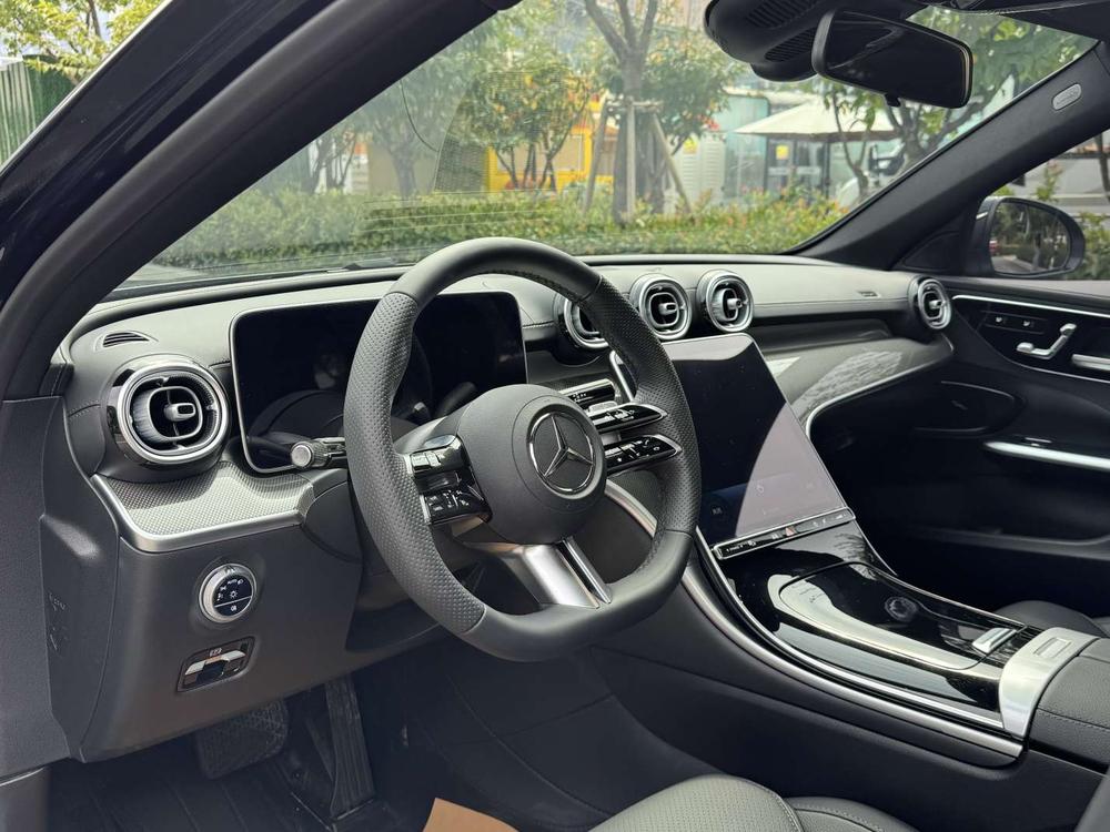Mercedes-Benz Mercedes-Benz C-Class
