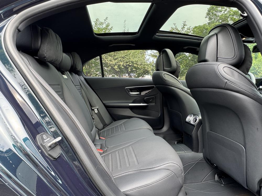 Mercedes-Benz Mercedes-Benz C-Class