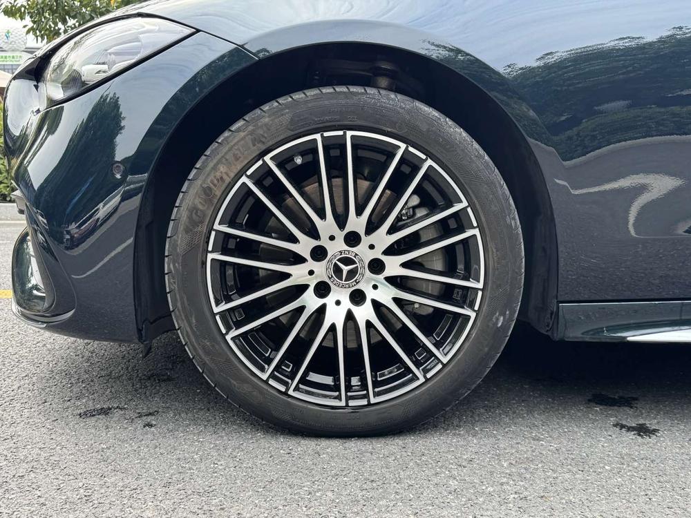 Mercedes-Benz Mercedes-Benz C-Class