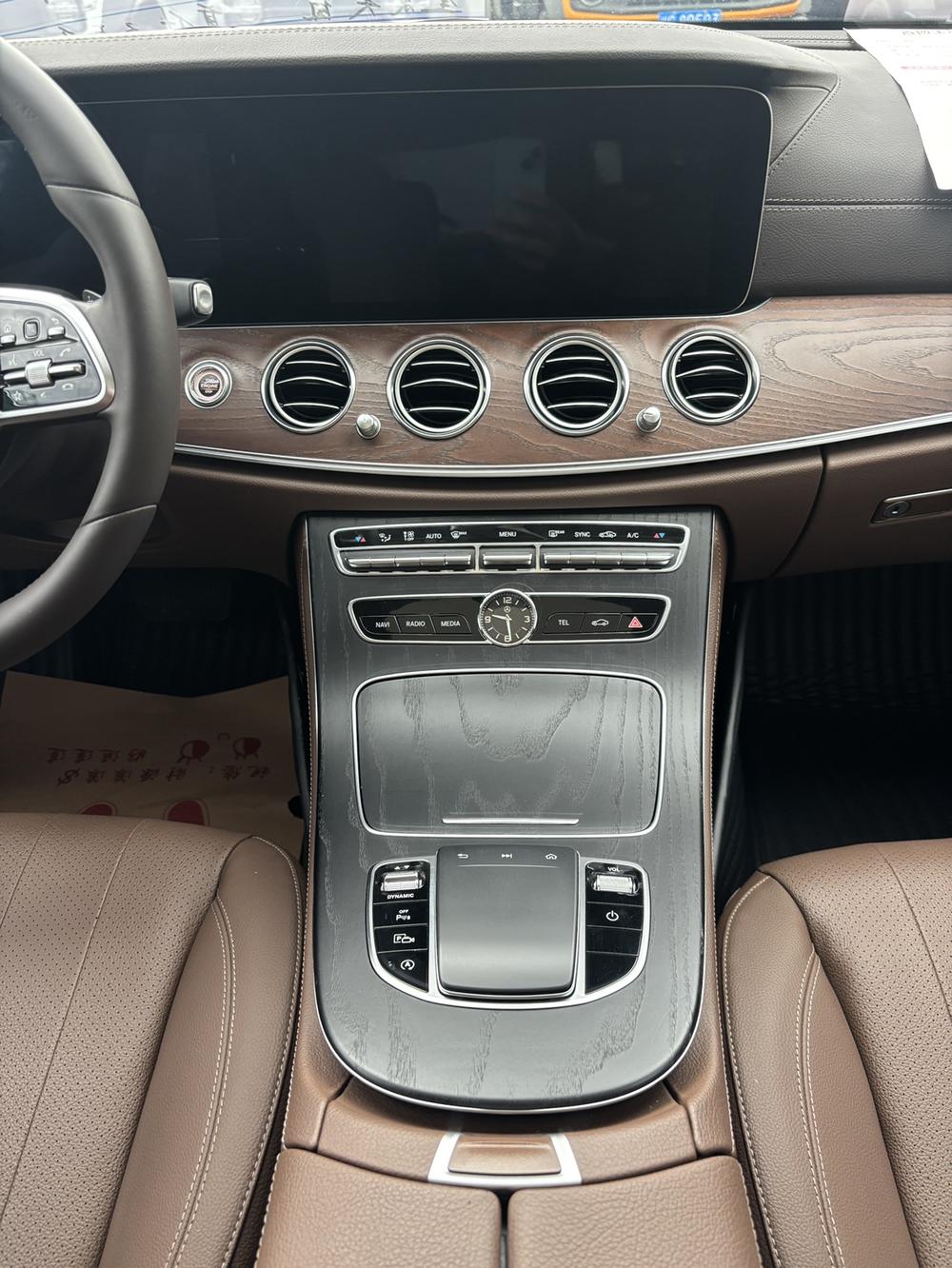 Mercedes-Benz Mercedes-Benz E-Class