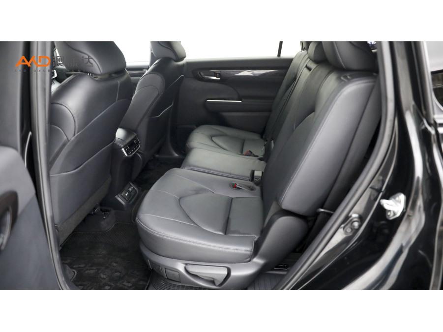 Toyota Crown Kluger