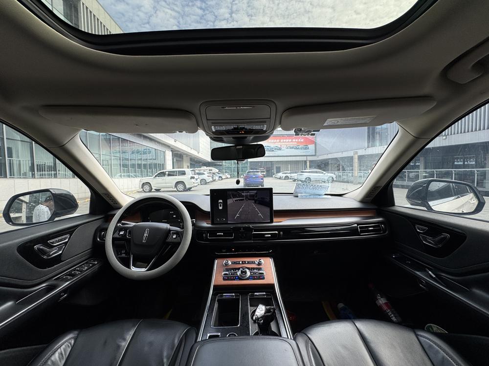 Lincoln Aviator