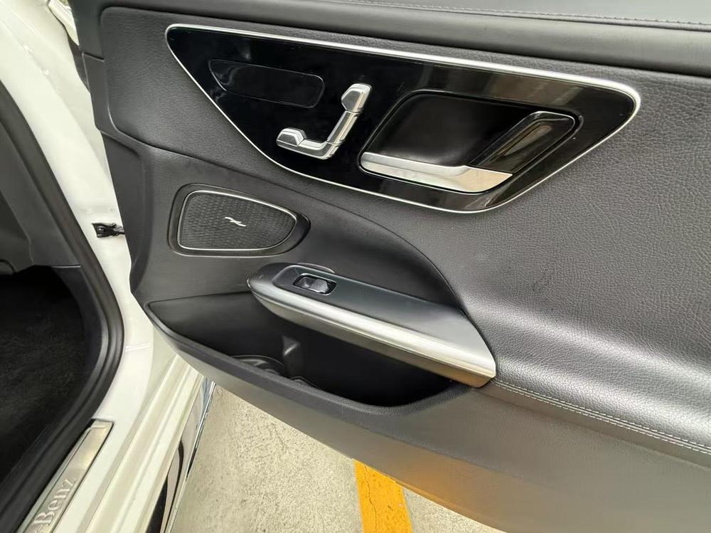 Mercedes-Benz Mercedes-Benz C-Class