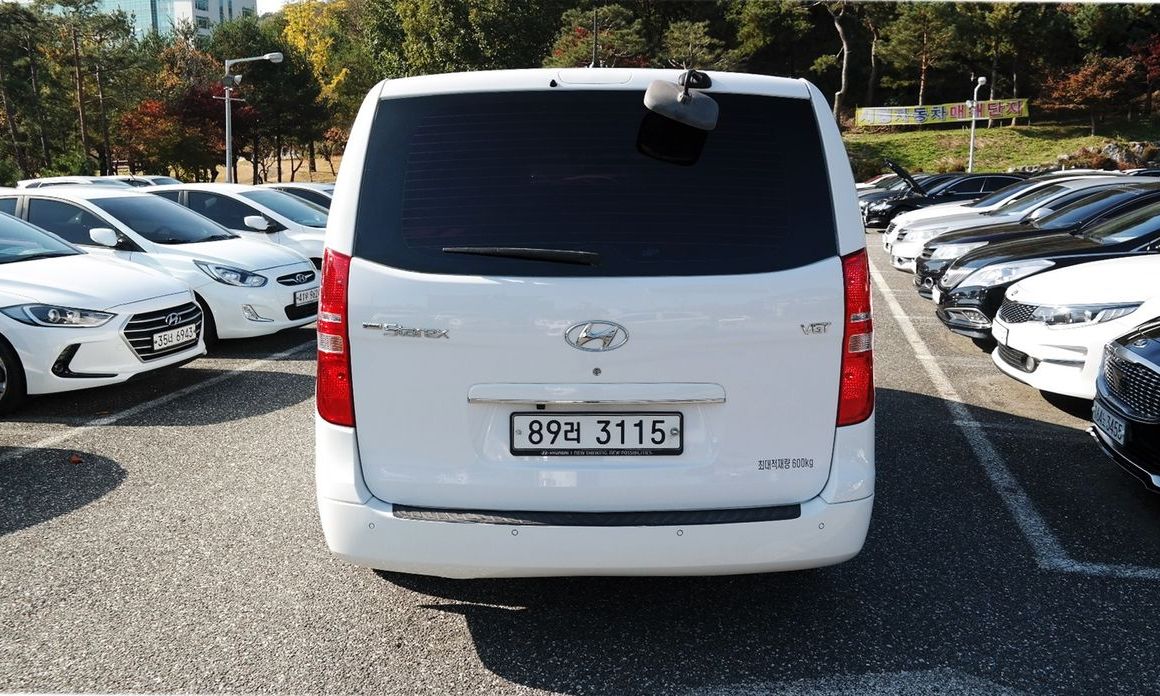 Hyundai Starex