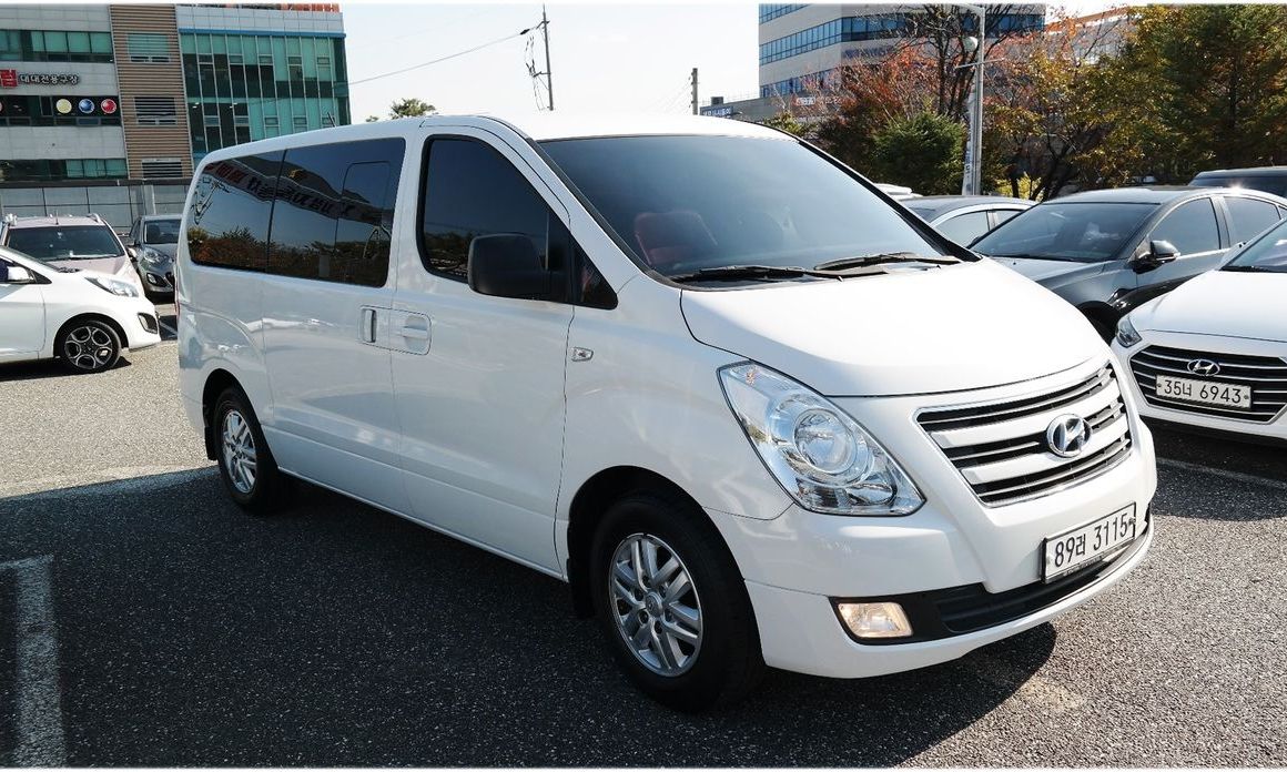 Hyundai Starex