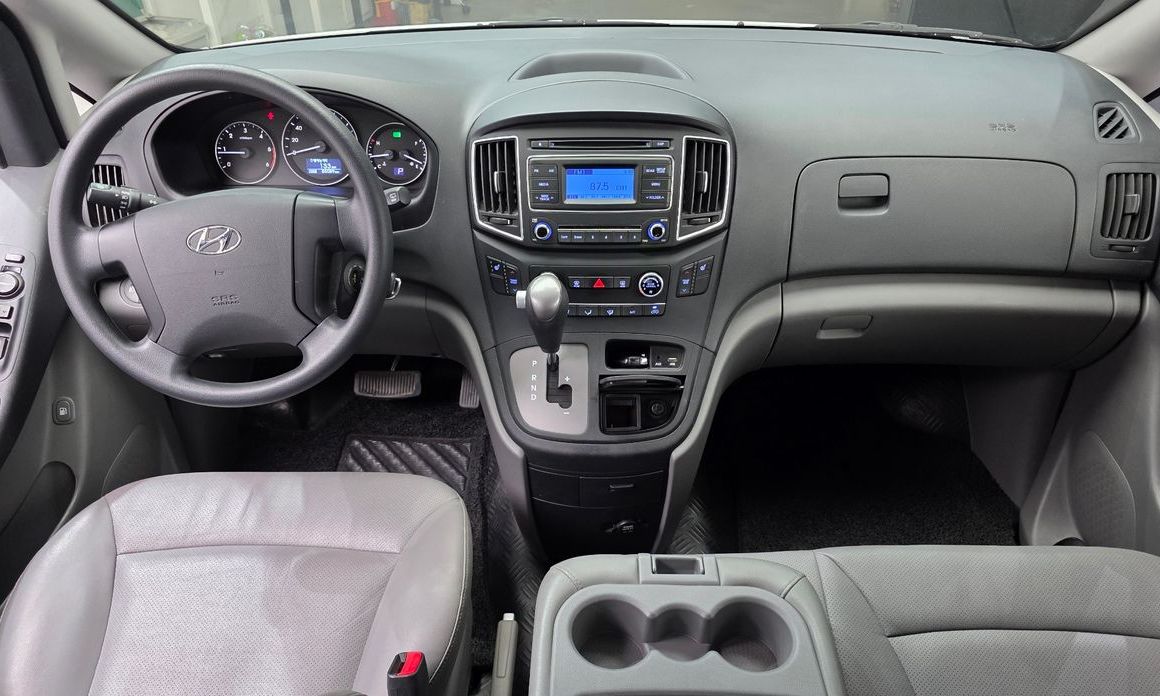 Hyundai Starex