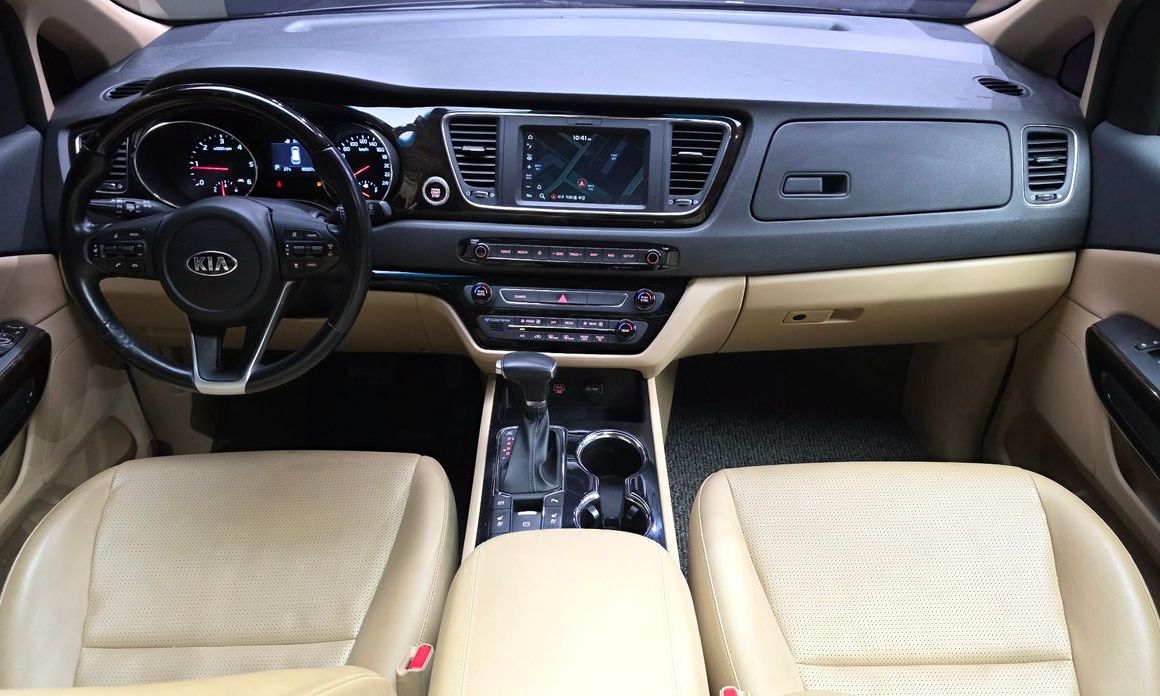 Kia Canival